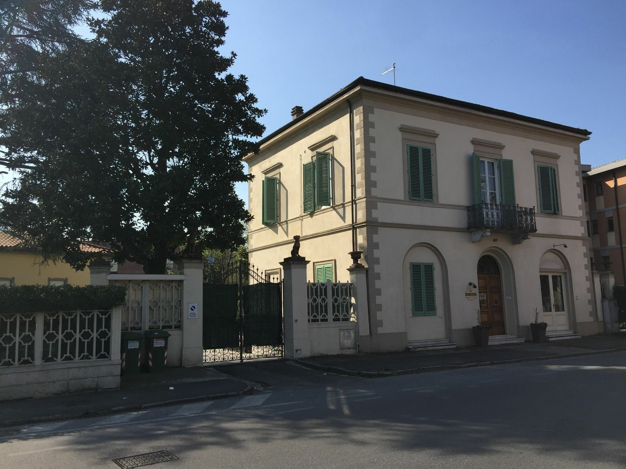 Lucca Relais Bed & Breakfast Ngoại thất bức ảnh